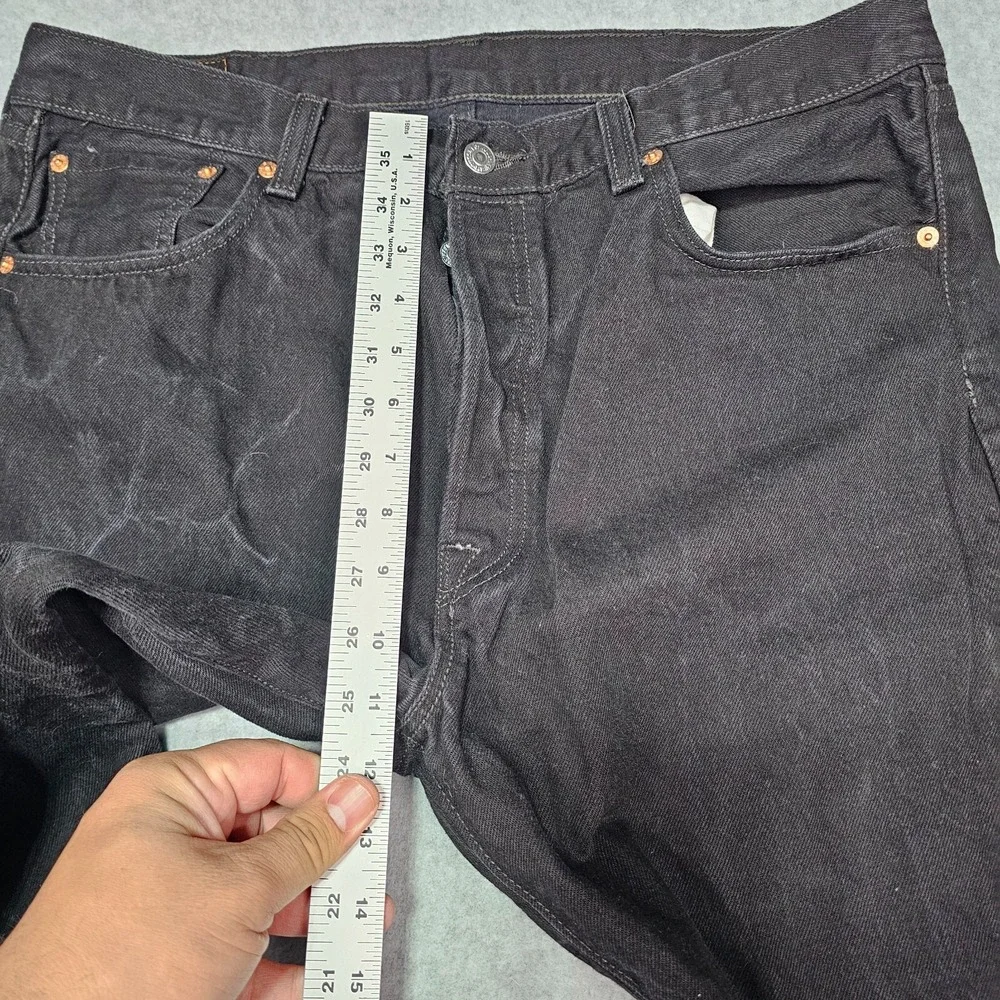 Levis 501 Jeans Mens 38x30 Original Fit Straight Leg Button Fly Black Denim‎